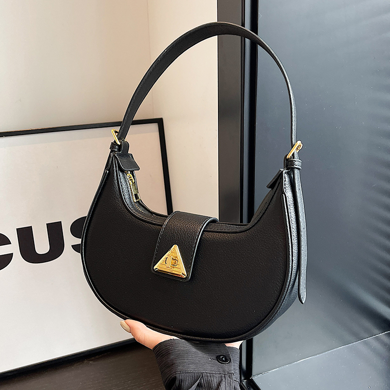 กระเป๋าผู้หญิงสวยๆ กระเป๋าสะพายข้างผู้หญิง กระเป๋าแบรนด์COOL BAG