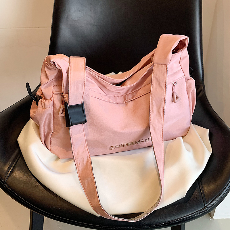 กระเป๋าผู้หญิงสวยๆ กระเป๋าสะพายข้างผู้หญิง กระเป๋าแบรนด์COOL BAG