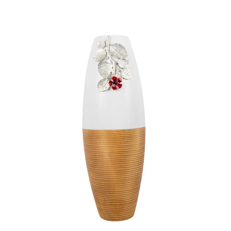 แจกันทรงเลขาคณิต ของขวัญ ของฝากที่ระลึก โดดเด่นด้วยดอกไม้สีแดง