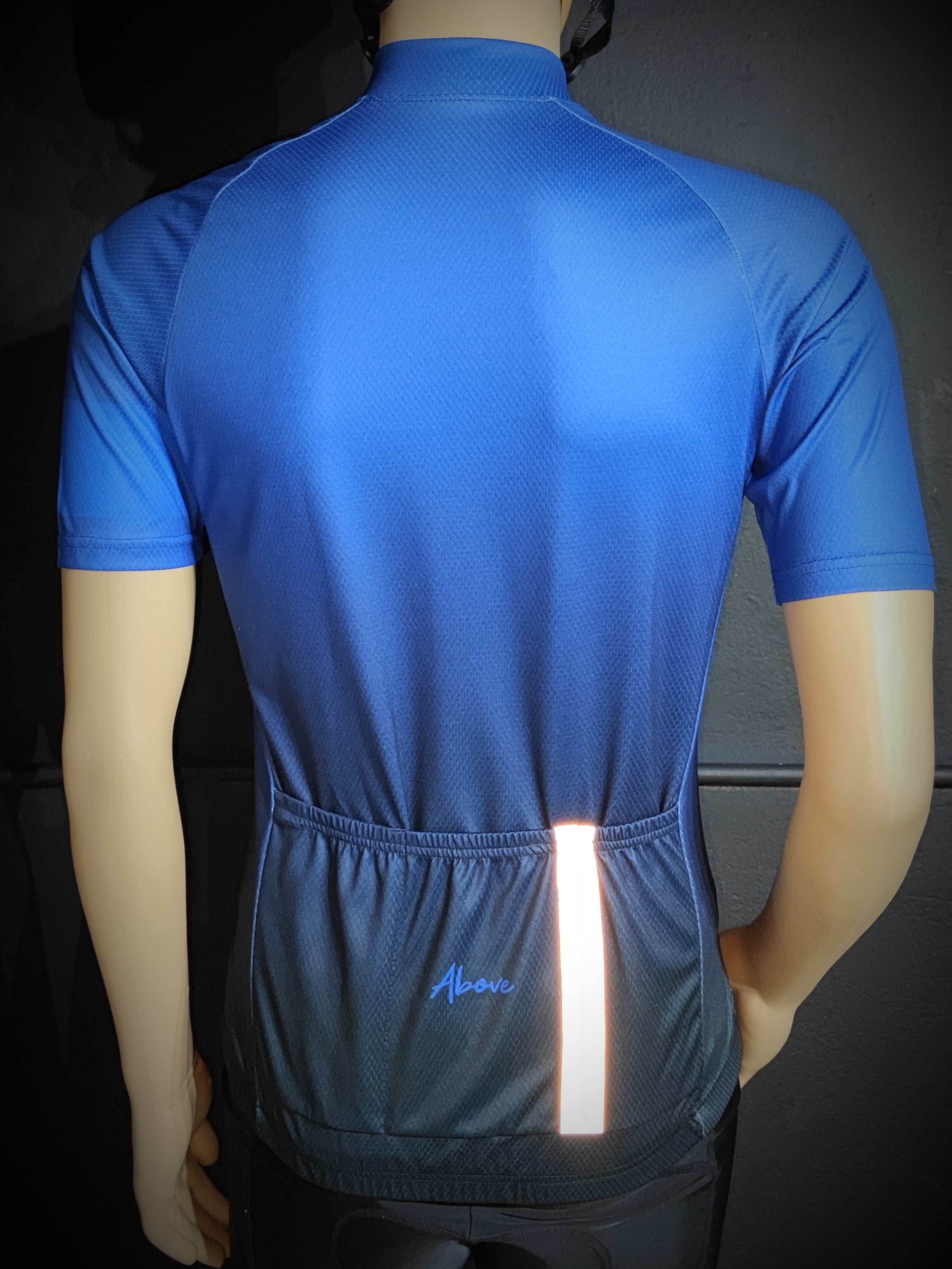 เสื้อปั่นจักรยาน Above