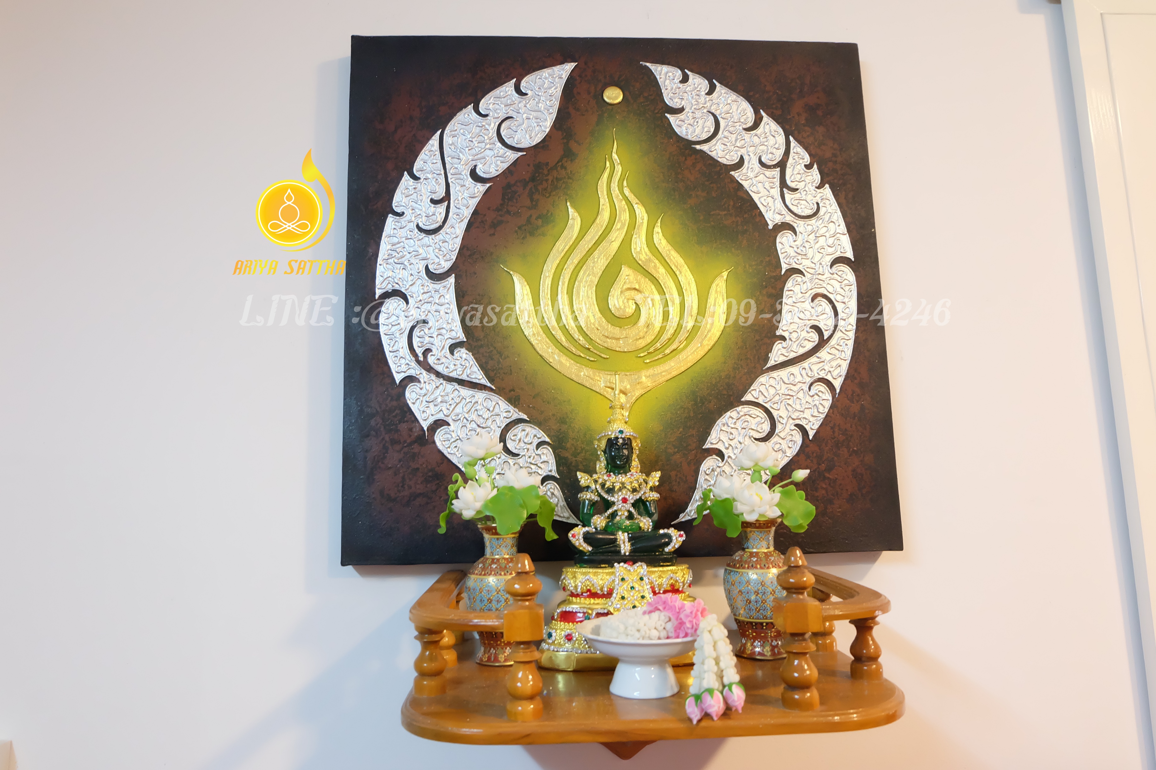ภาพมงคล ดอกบัว ขนาด 60x60 cm.ตกแต่งบ้าน ห้องพระ ของขวัญขึ้นบ้านใหม่ งาน handmade ภาพวาดปิดทองแต่งผนังบ้าน คอนโด
