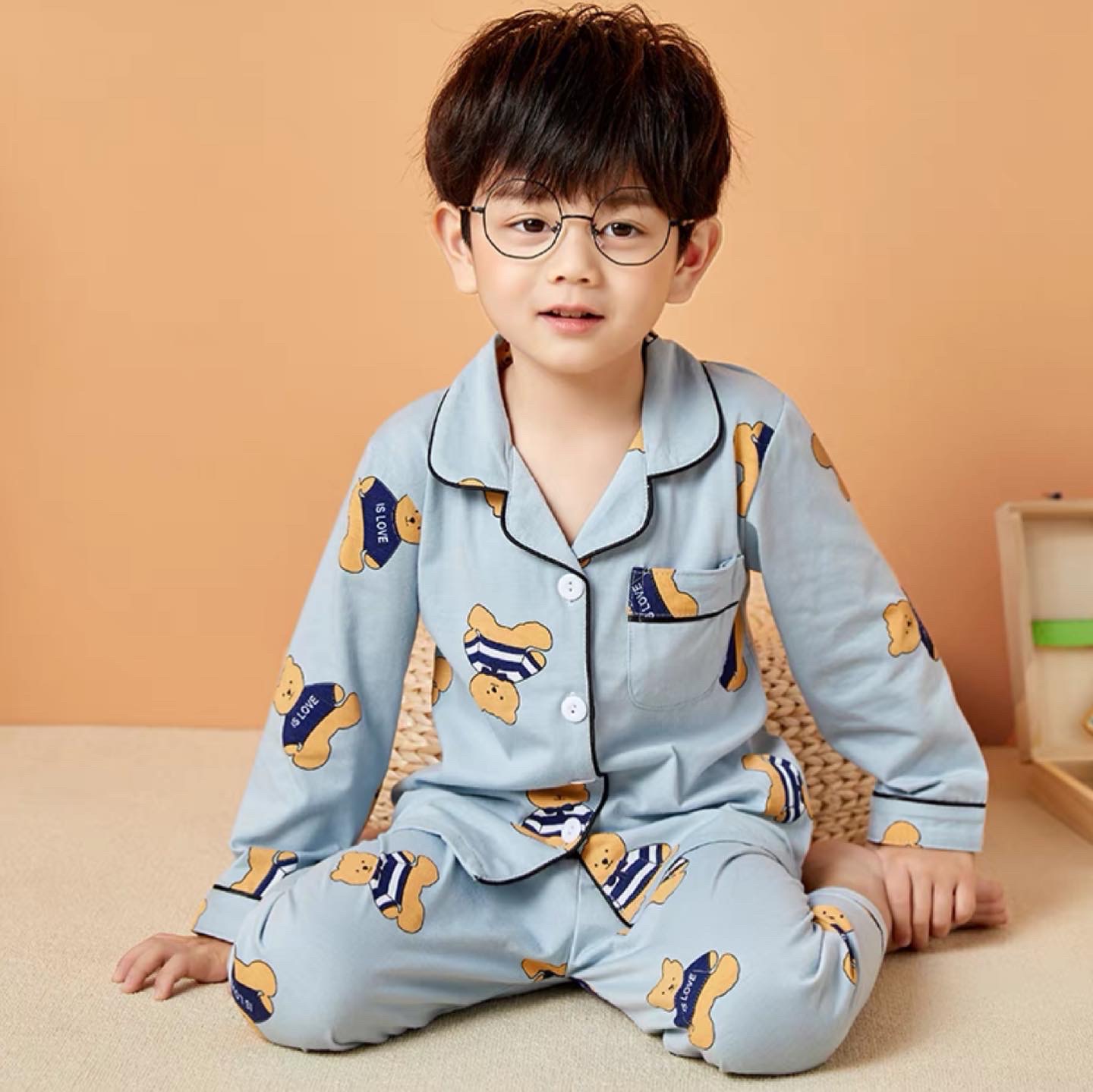 พรีออเดอร์ ชุดนอนเด็กเล็กคอปก แขนยาว พิมพ์ลาย