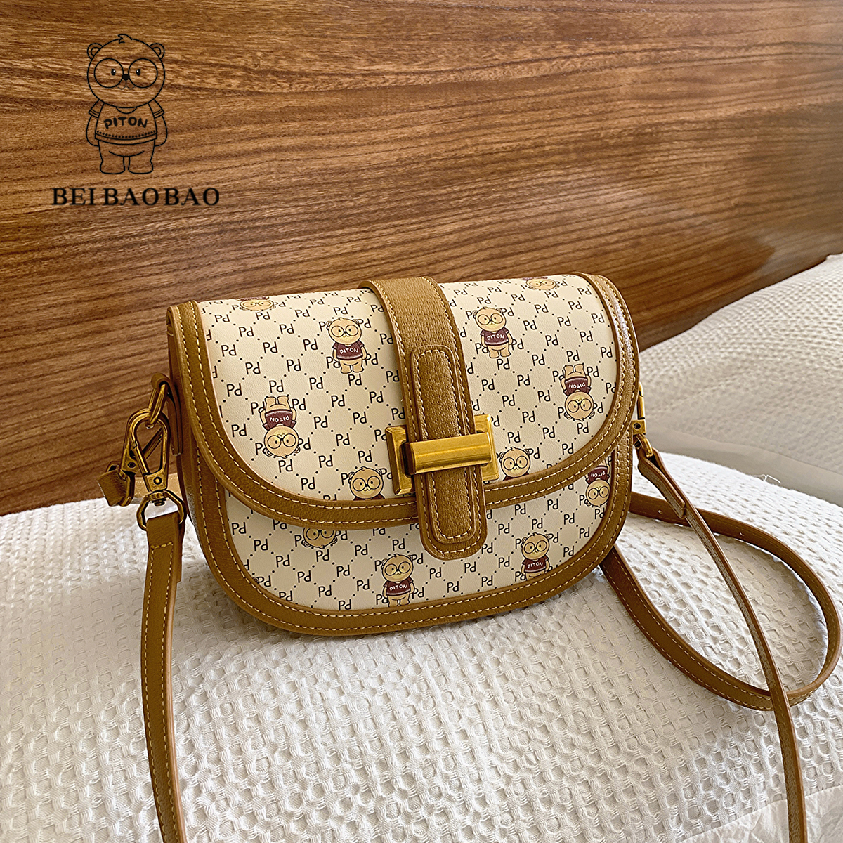กระเป๋าผู้หญิงสวยๆ กระเป๋าสะพายข้างผู้หญิง กระเป๋าแบรนด์ BEAR BAG กระเป๋าหมีสุดคิ้ว!