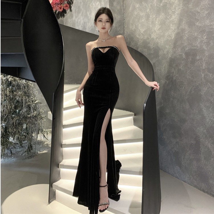 ชุดเดรสยาวสวยๆ สไตล์เกาหลี มีขนาด S M L XL สนใจทักแชท