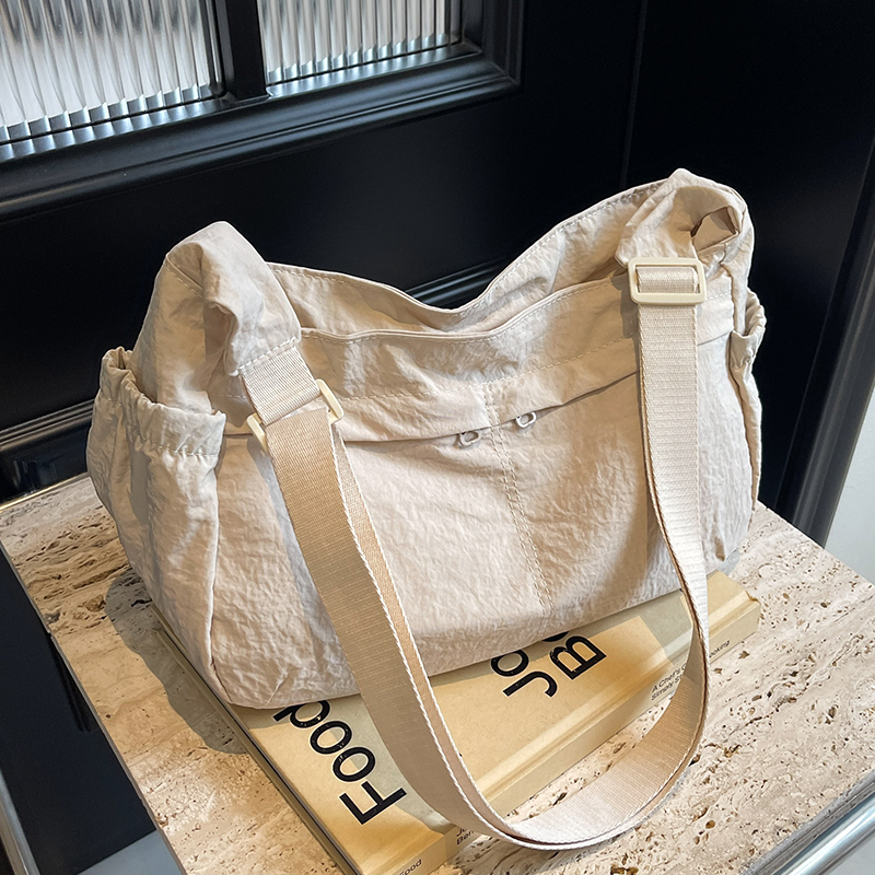 กระเป๋าผู้หญิงสวยๆ กระเป๋าสะพายข้างผู้หญิง กระเป๋าแบรนด์COOL BAG