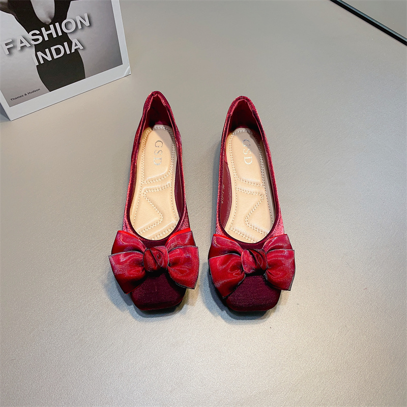 รองเท้าคัทชูผู้หญิงส้นเตี้ย ใส่สบาย มีขนาด35-40