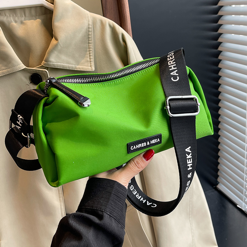 กระเป๋าผู้หญิงสวยๆ กระเป๋าสะพายข้างผู้หญิง กระเป๋าแบรนด์COOL BAG