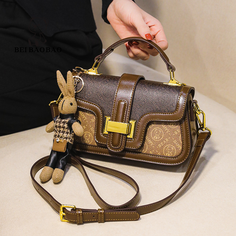 กระเป๋าผู้หญิงสวยๆ กระเป๋าสะพายข้างผู้หญิง กระเป๋าแบรนด์ BEAR BAG กระเป๋าหมีสุดคิ้ว!