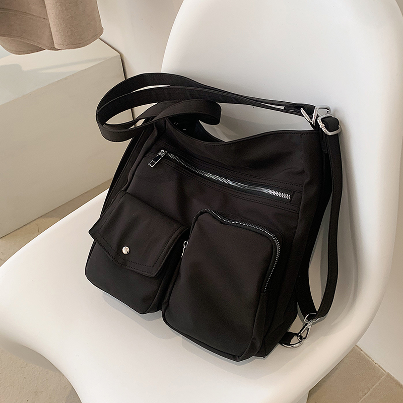 กระเป๋าผู้หญิงสวยๆ กระเป๋าสะพายข้างผู้หญิง กระเป๋าแบรนด์COOL BAG