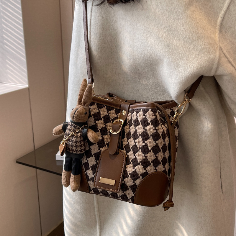 กระเป๋าผู้หญิงสวยๆ กระเป๋าสะพายข้างผู้หญิง กระเป๋าแบรนด์COOL BAG