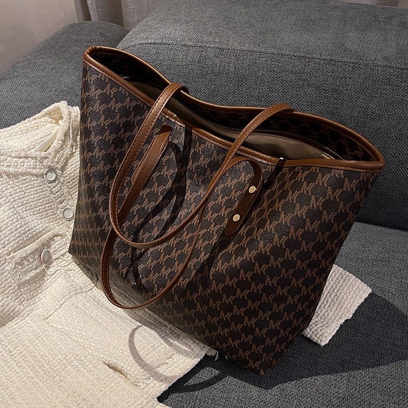 กระเป๋าผู้หญิงสวยๆ กระเป๋าสะพายข้างผู้หญิง กระเป๋าแบรนด์COOL BAG