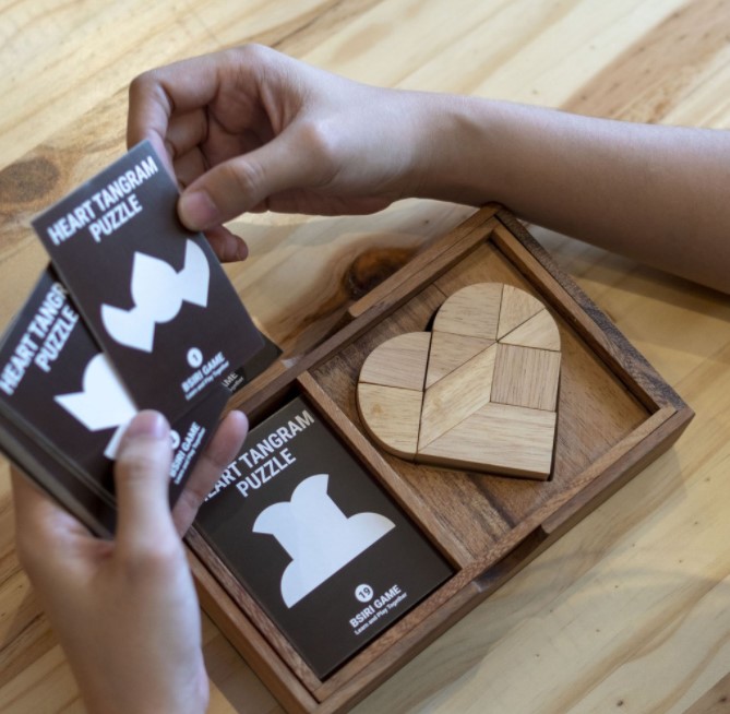 เกมไม้แทนแกรมหัวใจ Double Heart Tangram with cards ของเล่นไม้ฝึกสมอง