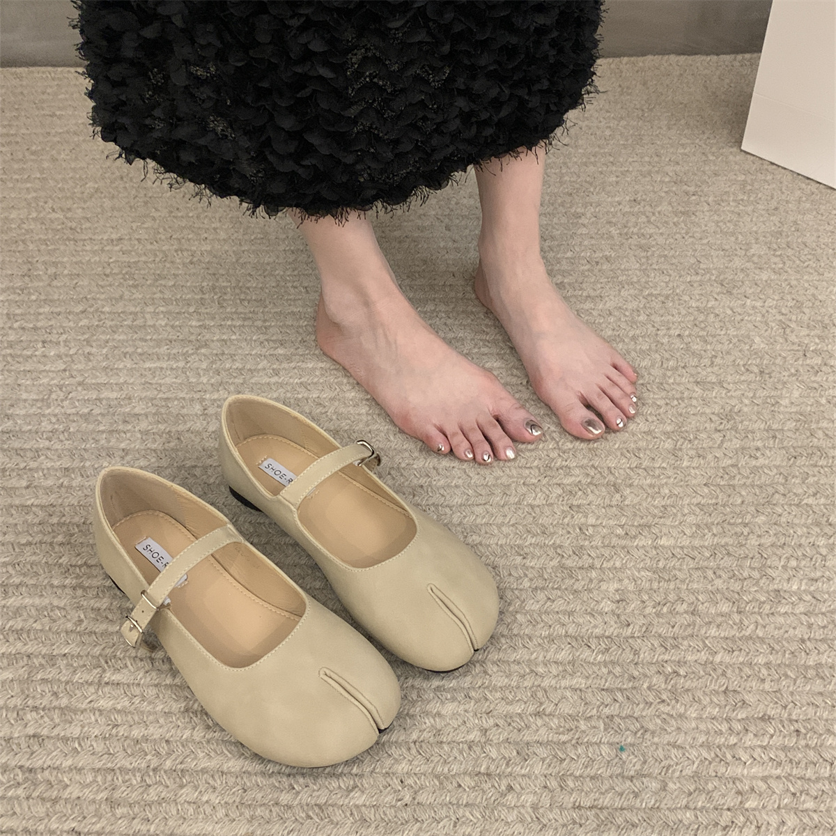 รองเท้าคัทชูผู้หญิงส้นเตี้ย ใส่สบาย มีขนาด35-43