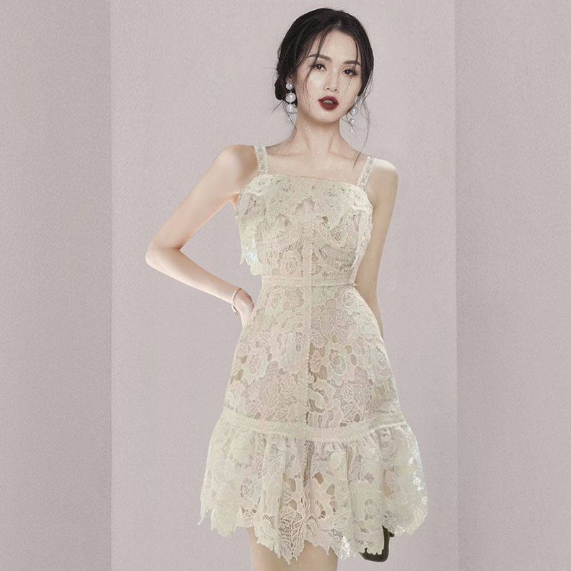 ชุดเดรสยาวสวยๆ สไตล์เกาหลี มีขนาด S M L XL สนใจทักแชท