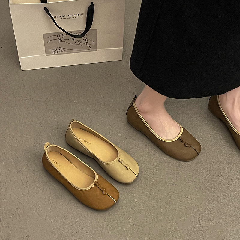 รองเท้าคัทชูผู้หญิงส้นเตี้ย ใส่สบาย มีขนาด35-40