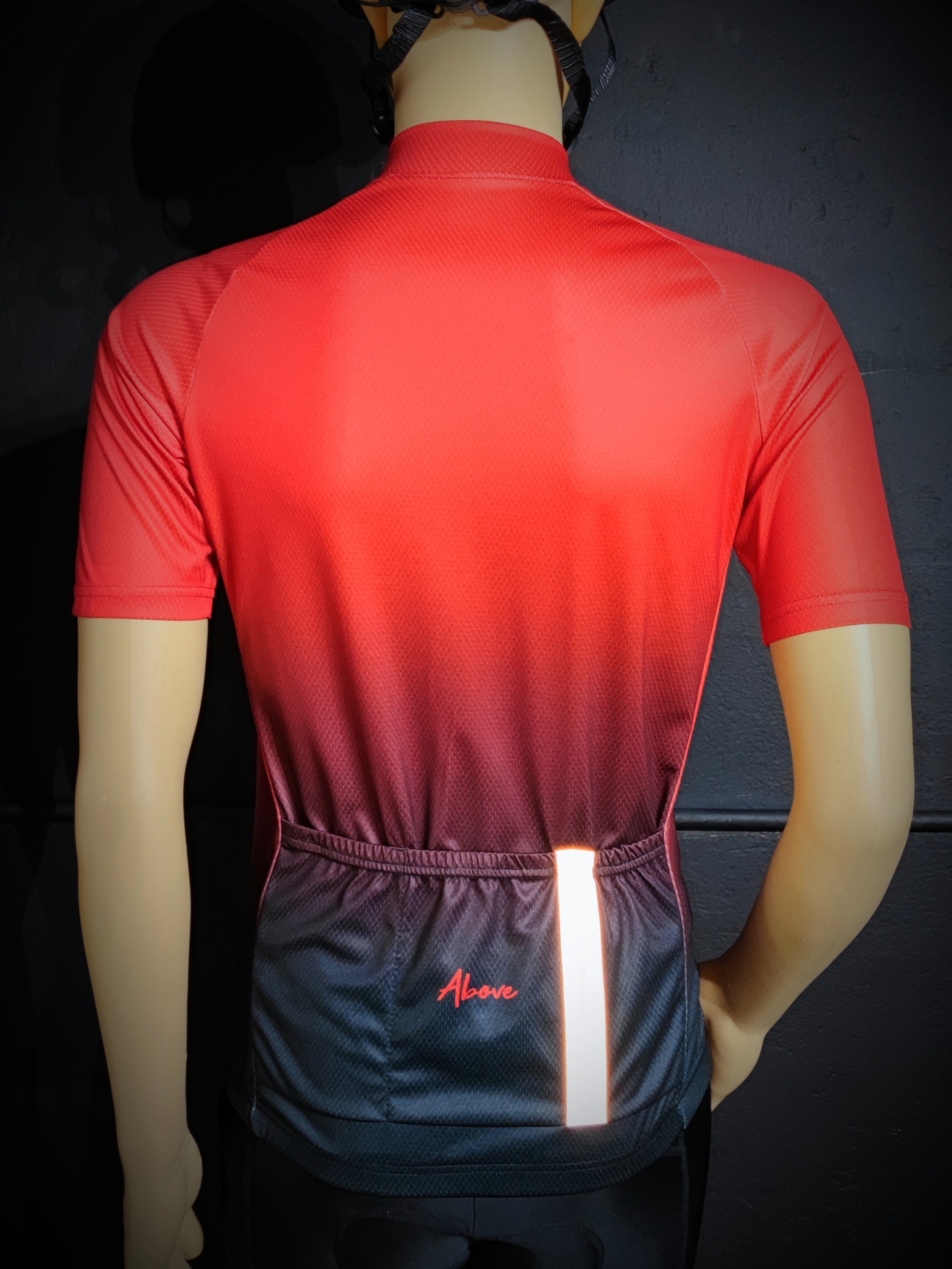 เสื้อปั่นจักรยาน Above