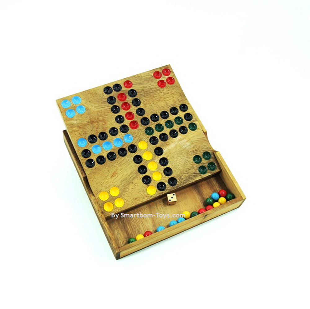 เกมส์ Ludo หรือ Ludo Wooden Board Game เกมส์ไม้แนวเกมส์แข่งขัน