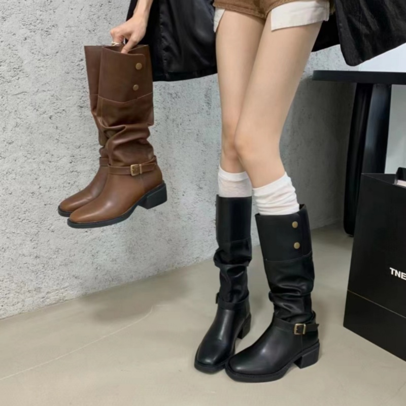 รองเท้าบูทแฟชั่นหญิง มีขนาดให้สั่งซื้อ 35 36 37 38 39 40 แจ้งขนาดในช่องหมายเหตุ