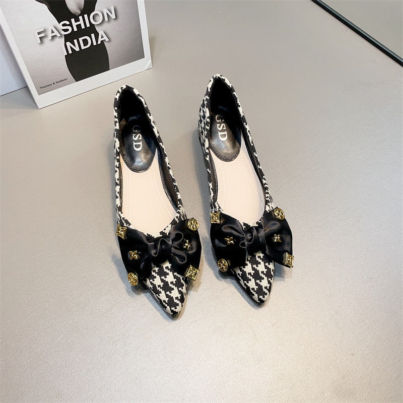 รองเท้าคัทชูผู้หญิงส้นเตี้ย ใส่สบาย มีขนาด35-40