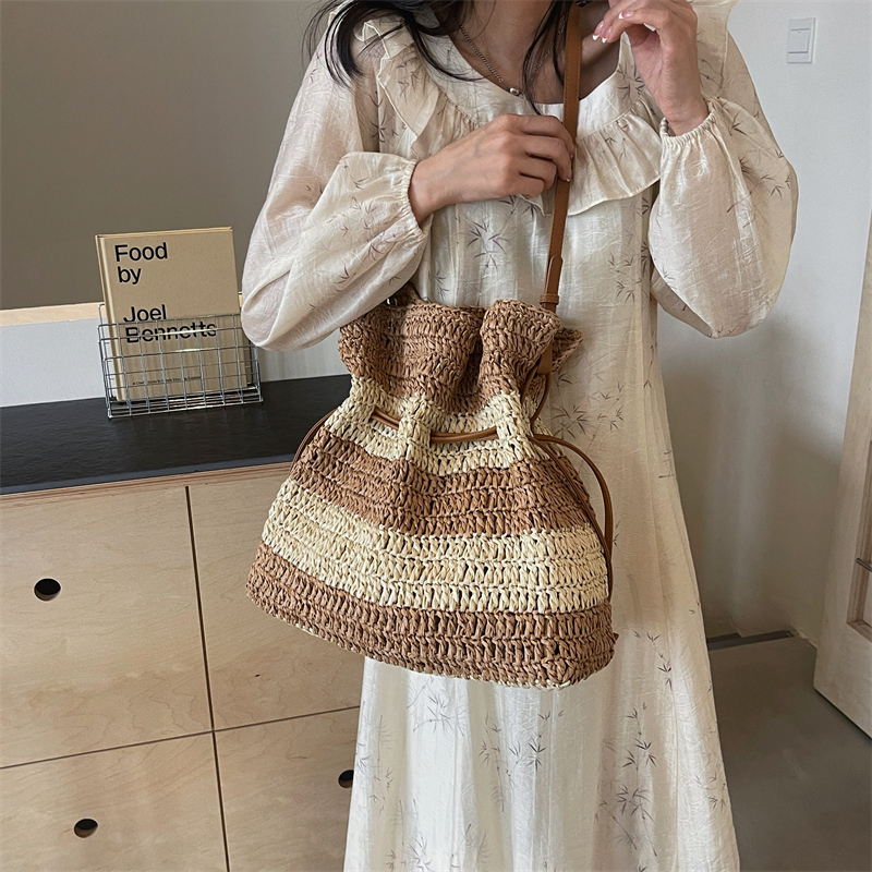กระเป๋าผู้หญิงสวยๆ กระเป๋าสะพายข้างผู้หญิง กระเป๋าแบรนด์COOL BAG