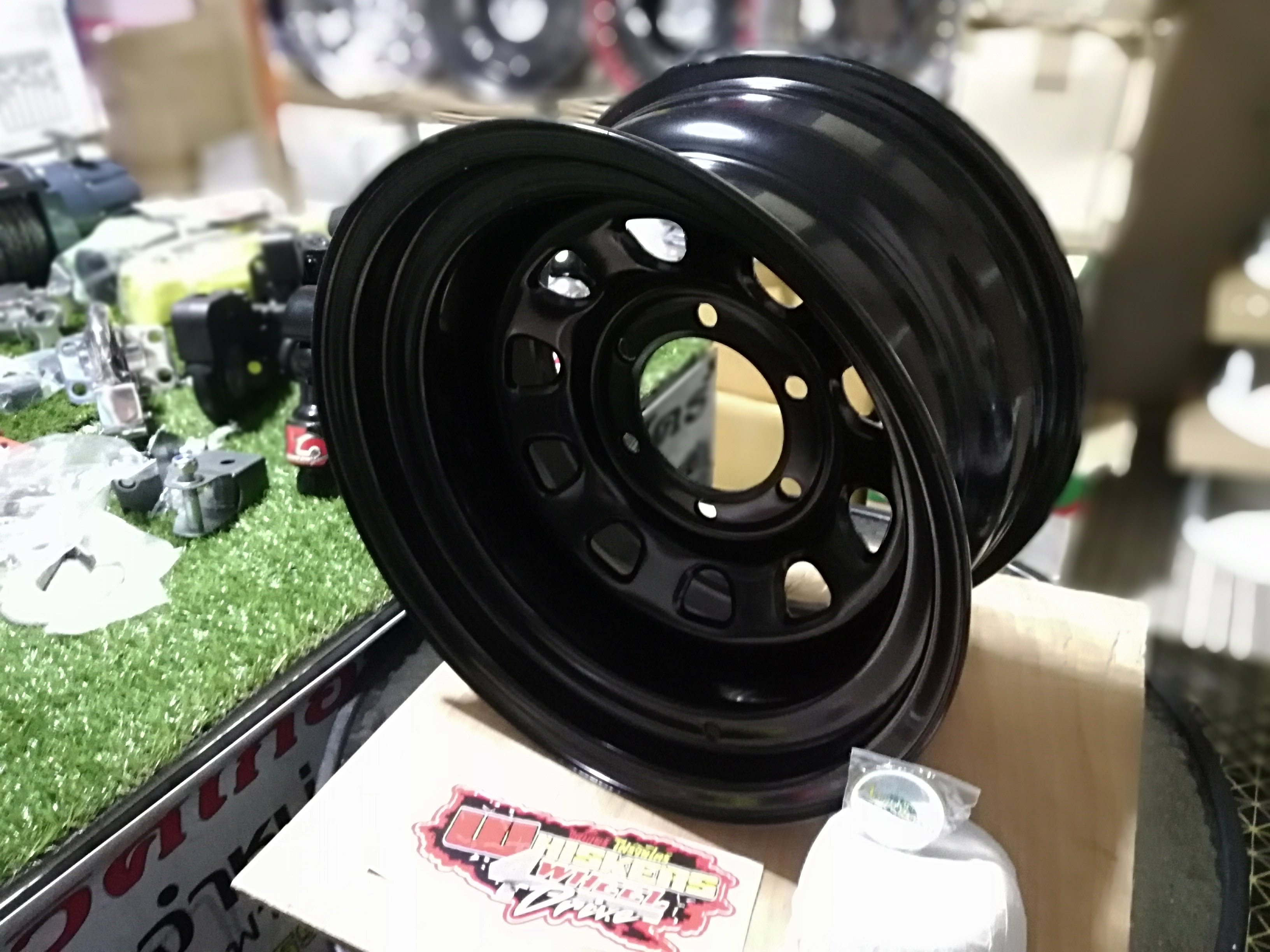 ล้อกระทะออฟโรด 15x8 et-30 สีดำ 5 รู 139.7