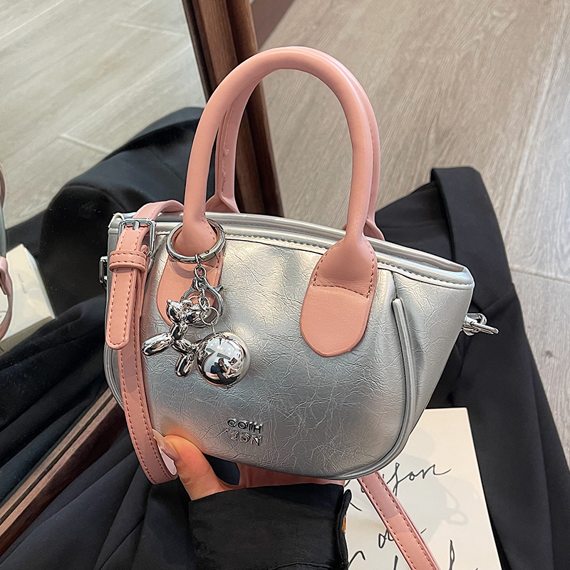 กระเป๋าผู้หญิงสวยๆ กระเป๋าสะพายข้างผู้หญิง กระเป๋าแบรนด์COOL BAG