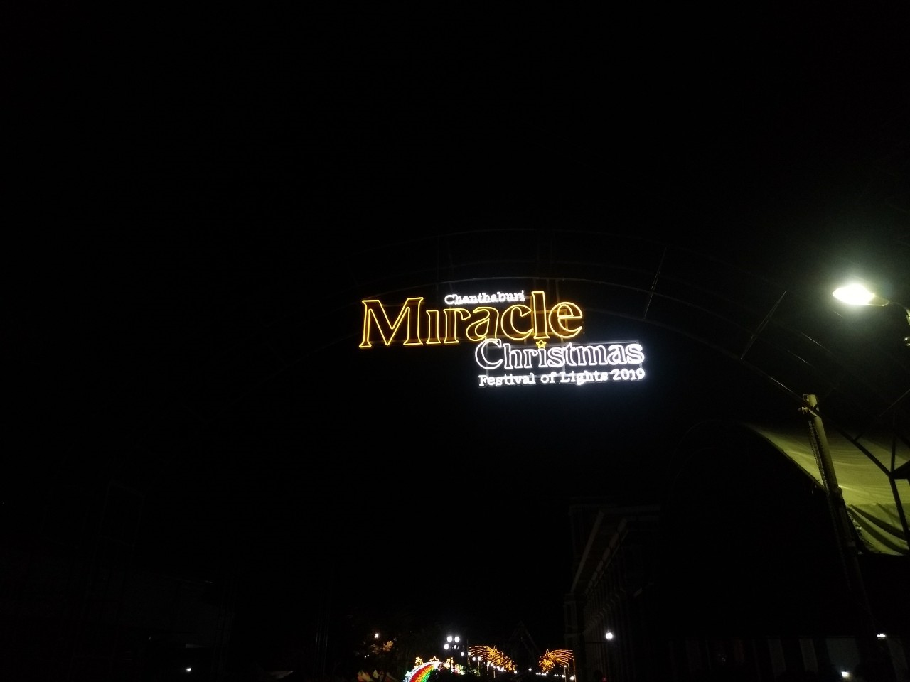 ป้ายอะคริลิคใส ติดไฟ Flex LED - Chanthaburi Miracle Christmas Festival of Lights 2019