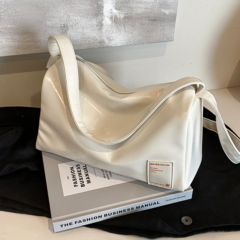 กระเป๋าผู้หญิงสวยๆ กระเป๋าสะพายข้างผู้หญิง กระเป๋าแบรนด์COOL BAG