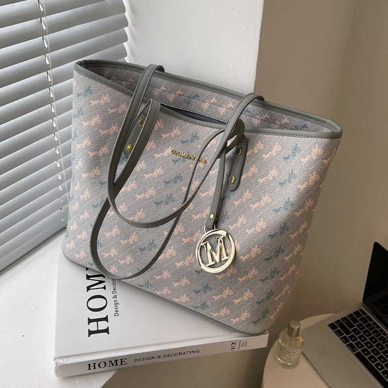 กระเป๋าผู้หญิงสวยๆ กระเป๋าสะพายข้างผู้หญิง กระเป๋าแบรนด์COOL BAG