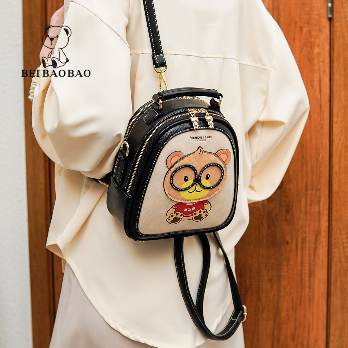 กระเป๋าผู้หญิงสวยๆ กระเป๋าสะพายข้างผู้หญิง กระเป๋าแบรนด์ BEAR BAG กระเป๋าหมีสุดคิ้ว!