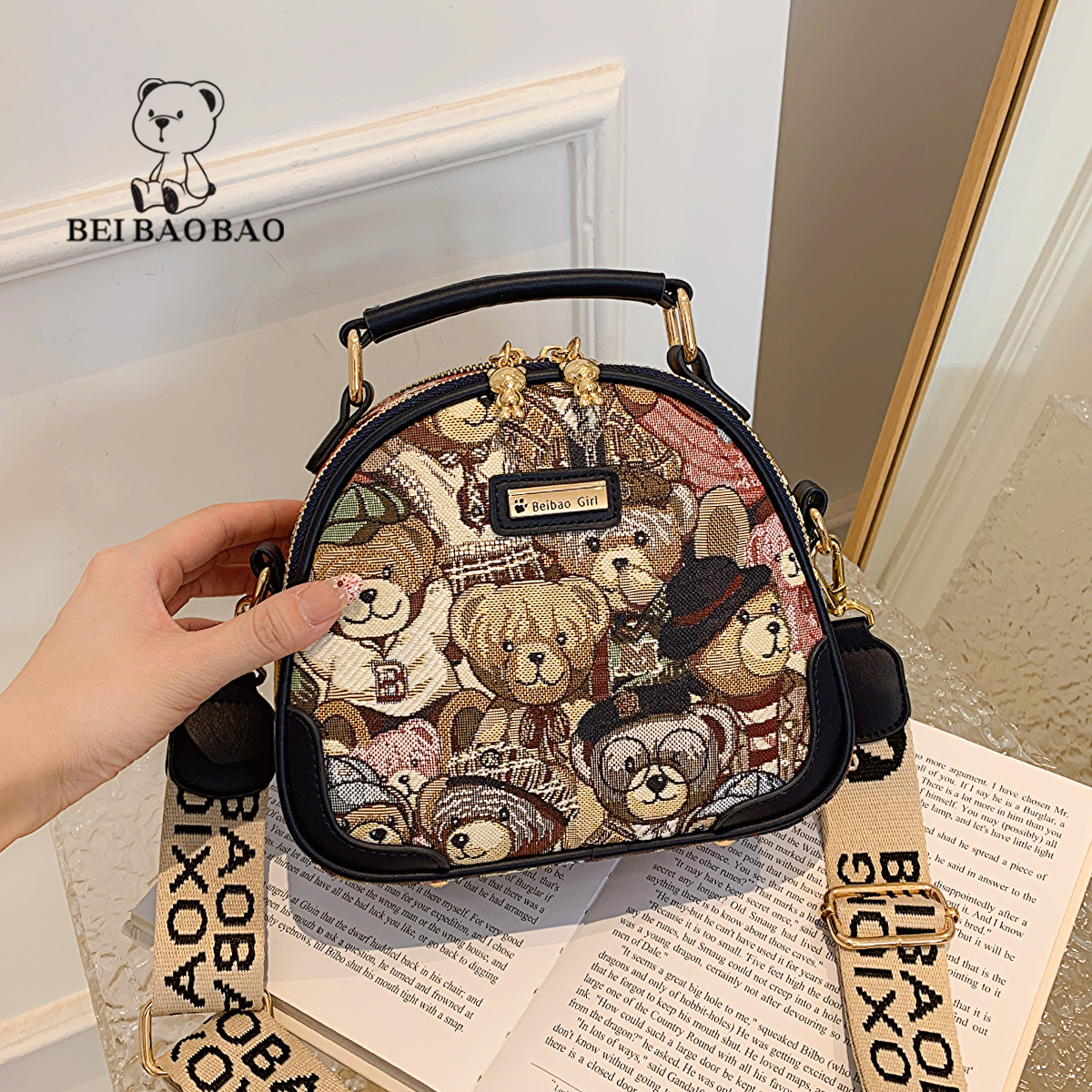 กระเป๋าผู้หญิงสวยๆ กระเป๋าสะพายข้างผู้หญิง กระเป๋าแบรนด์ BEAR BAG กระเป๋าหมีสุดคิ้ว!