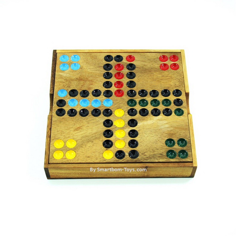 เกมส์ Ludo หรือ Ludo Wooden Board Game เกมส์ไม้แนวเกมส์แข่งขัน