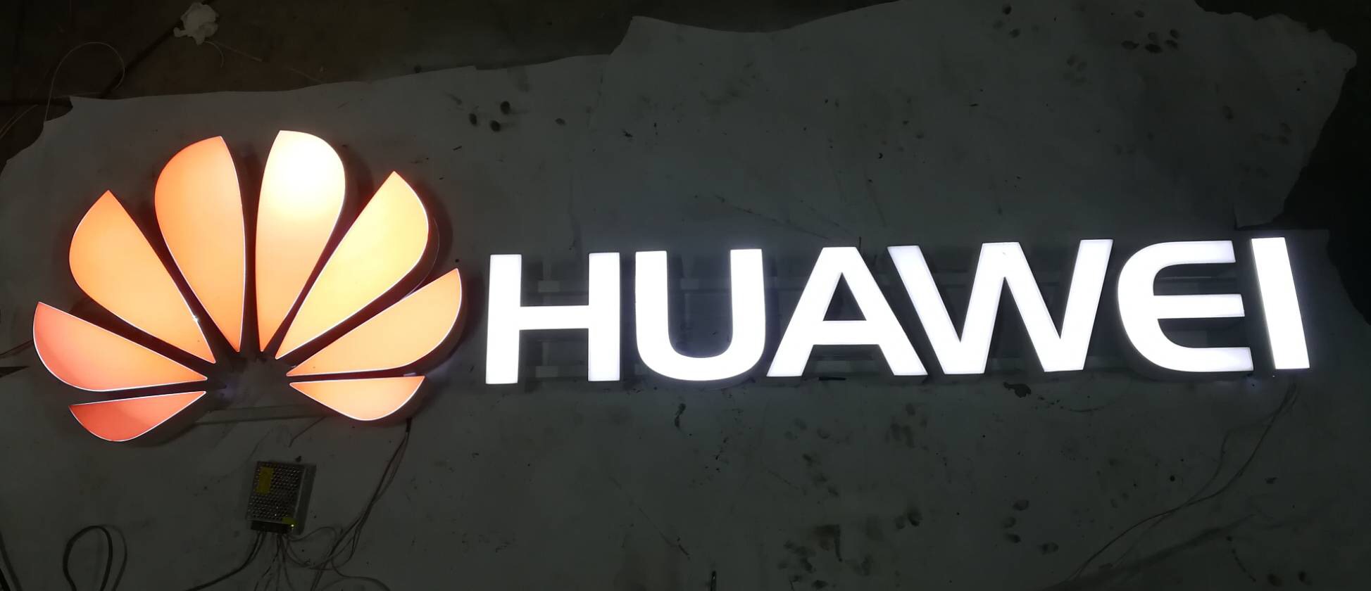 กล่องไฟไม่มีคิ้ว #HUAWEI