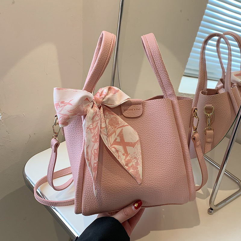 กระเป๋าผู้หญิงสวยๆ กระเป๋าสะพายข้างผู้หญิง กระเป๋าแบรนด์COOL BAG