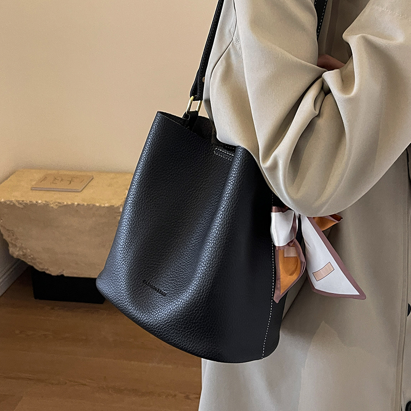 กระเป๋าผู้หญิงสวยๆ กระเป๋าสะพายข้างผู้หญิง กระเป๋าแบรนด์COOL BAG