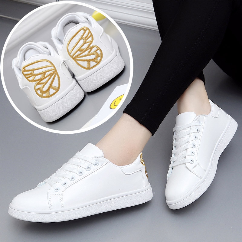 รองเท้าแฟชั่นอินเทรนด์