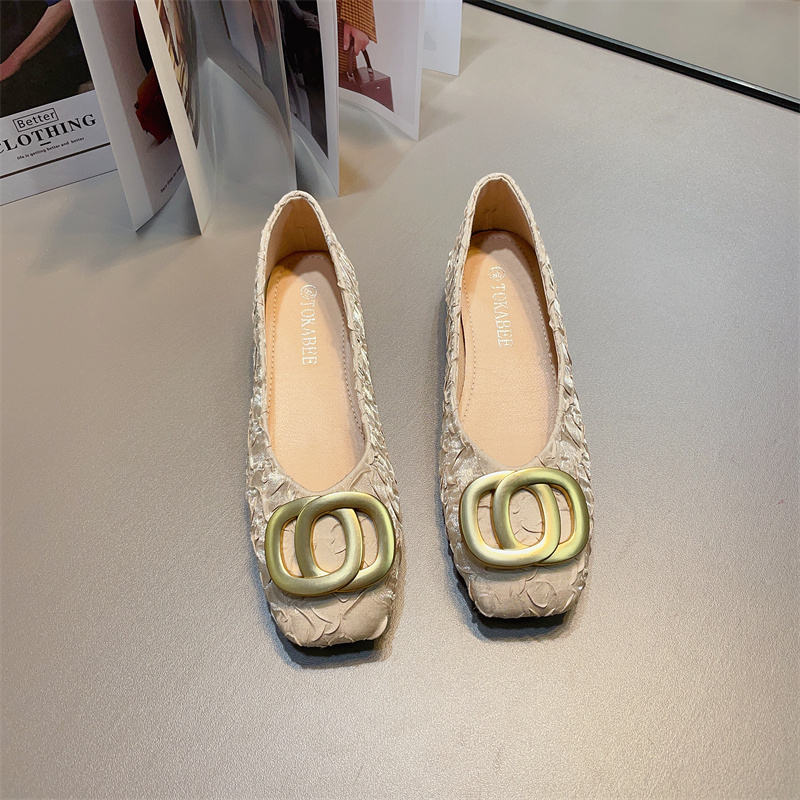 รองเท้าคัทชูผู้หญิงส้นเตี้ย ใส่สบาย มีขนาด35-40