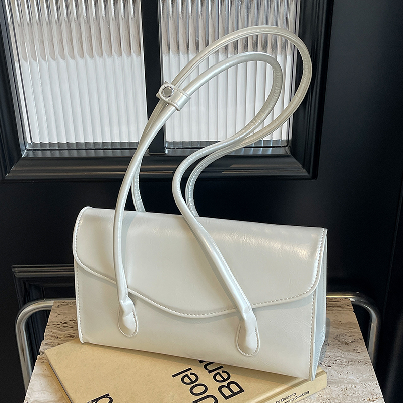 กระเป๋าผู้หญิงสวยๆ กระเป๋าสะพายข้างผู้หญิง กระเป๋าแบรนด์COOL BAG
