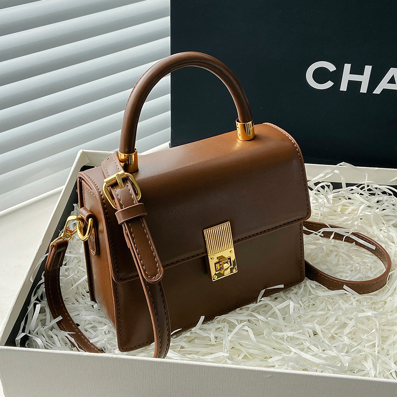 กระเป๋าผู้หญิงสวยๆ กระเป๋าสะพายข้างผู้หญิง กระเป๋าแบรนด์COOL BAG