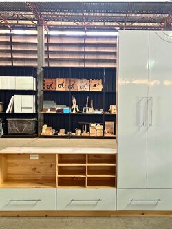 ชุดตู้ครัวไม้สน