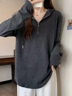 เสื้อยืดแขนยาว มีฮู้ด มีขนาด S M L XL สนใจทักแชท