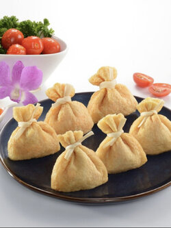 FISH ROE LUCKY BAG EB 900G/PACK เกี๊ยวเต้าหู้ทอดไส้ไข่ปลา