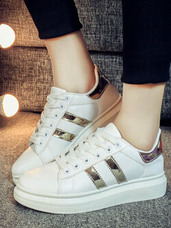 รองเท้าแฟชั่นอินเทรนด์