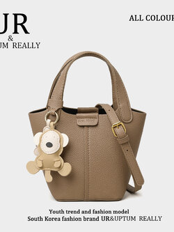 กระเป๋าผู้หญิงสวยๆ กระเป๋าสะพายข้างผู้หญิง กระเป๋าแบรนด์ BEAR BAG กระเป๋าหมีสุดคิ้ว!