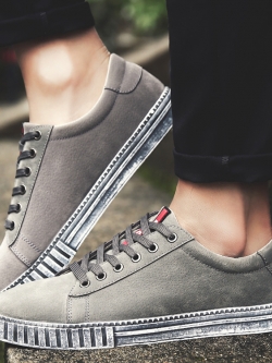 รองเท้าแฟชั่นอินเทรนด์