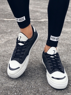 รองเท้าแฟชั่นอินเทรนด์