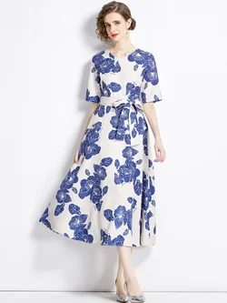 ชุดเดรสยาวสวยๆ ชุดกระโปรงยาว ชุดเดรสยาว ชุดแซกยาว มีขนาด S M L XL สนใจทักแชท