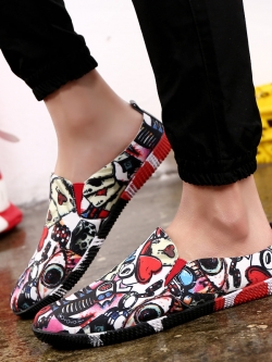 รองเท้าแฟชั่นอินเทรนด์