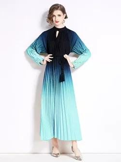 ชุดเดรสยาวสวยๆ ชุดกระโปรงยาว ชุดเดรสยาว ชุดแซกยาว มีขนาด S M L XL สนใจทักแชท