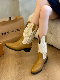 รองเท้าแฟชั่นผู้หญิงส้นเตี้ย ใส่สบาย มีขนาดให้สั่งซื้อ 35 36 37 38 39 40 สนใจทักแชท ฟรีค่าส่ง!